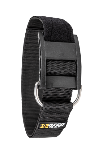 Cam band with plastic buckle